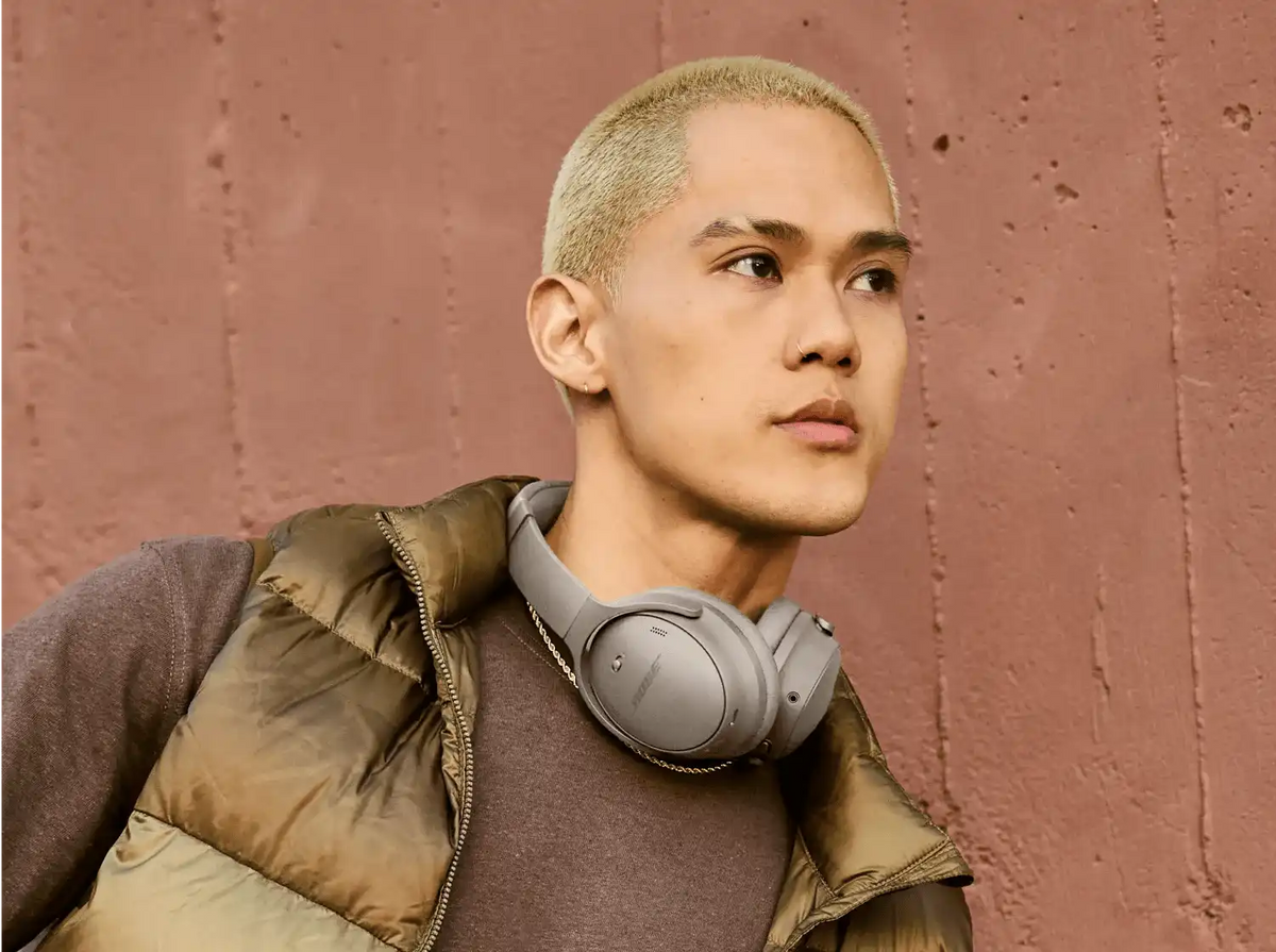 Bose QuietComfort Headphones - Refurbished