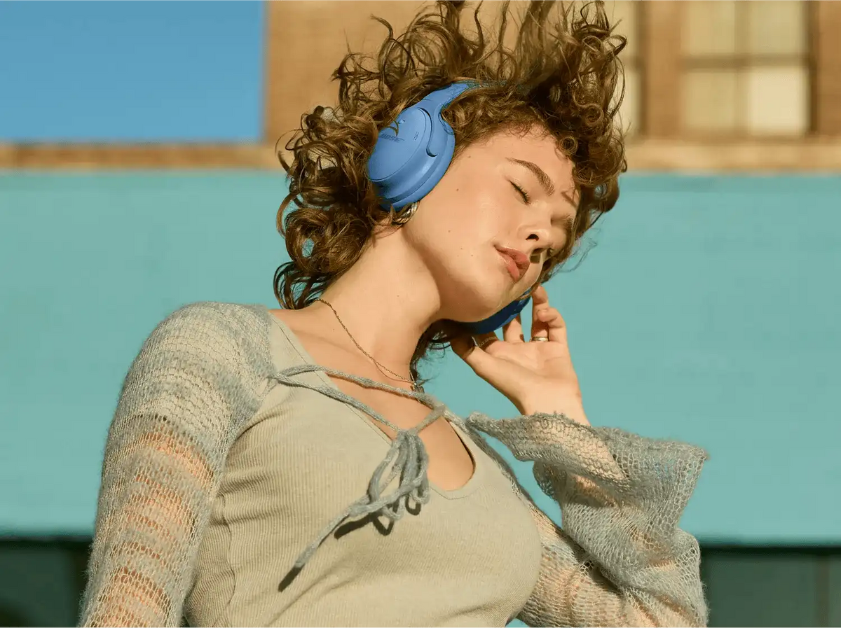 Bose QuietComfort Headphones - Refurbished