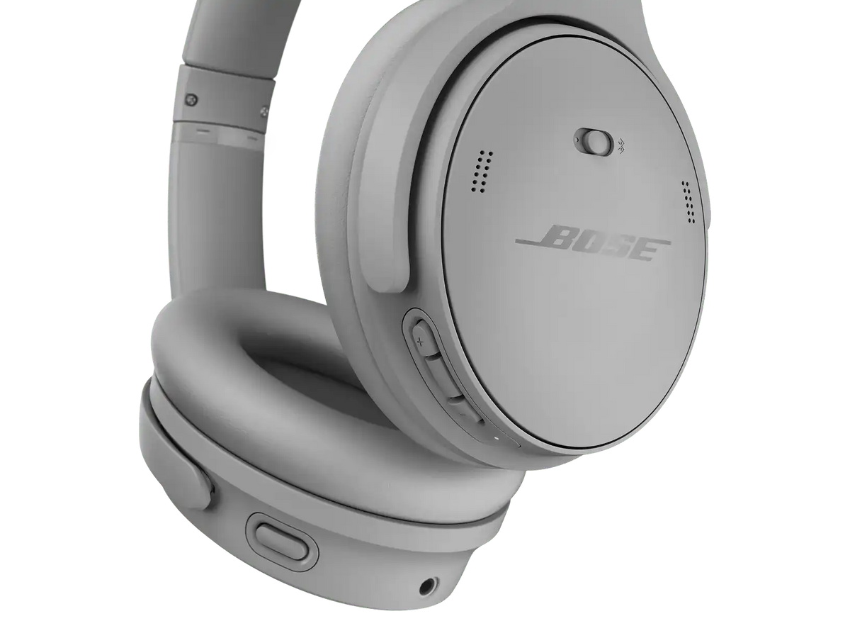 Bose QuietComfort Headphones - Refurbished