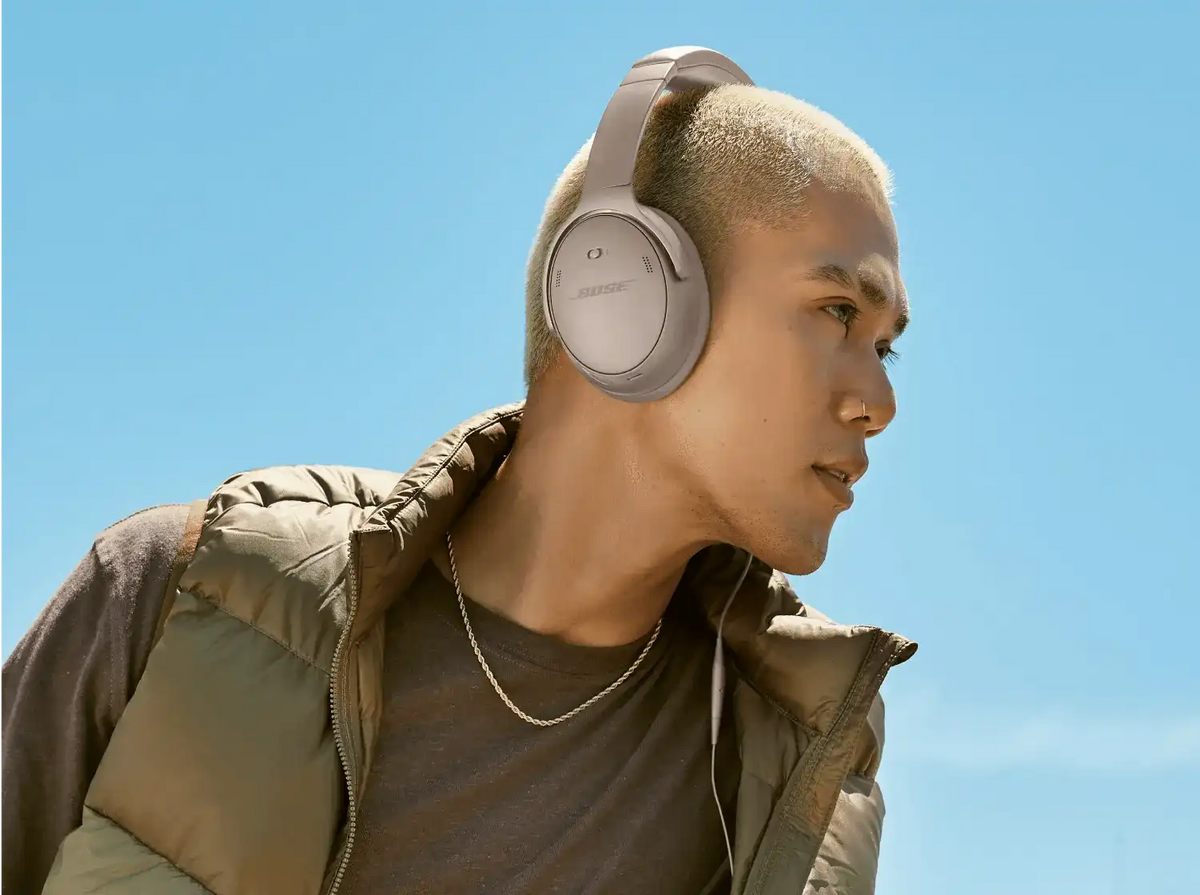 Bose QuietComfort Headphones - Refurbished